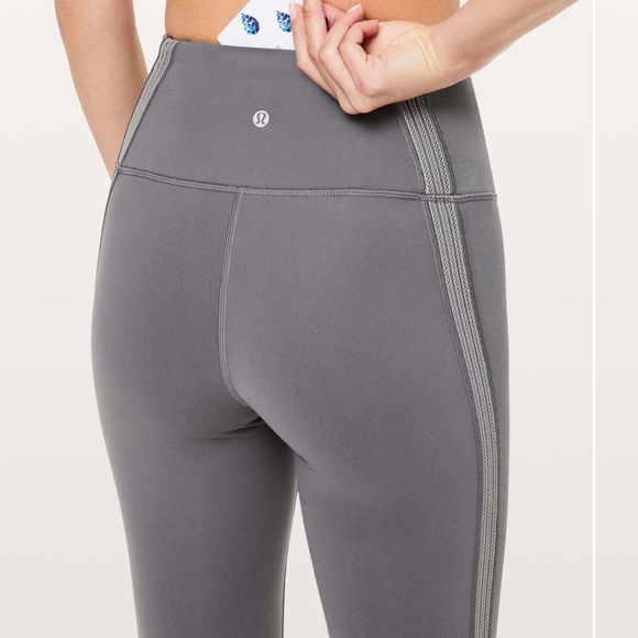 lululemon athletica Pants - EUC Lululemon Womens Size 6 Power Lines Pant 28" Full Length Yoga Everlux Ti…